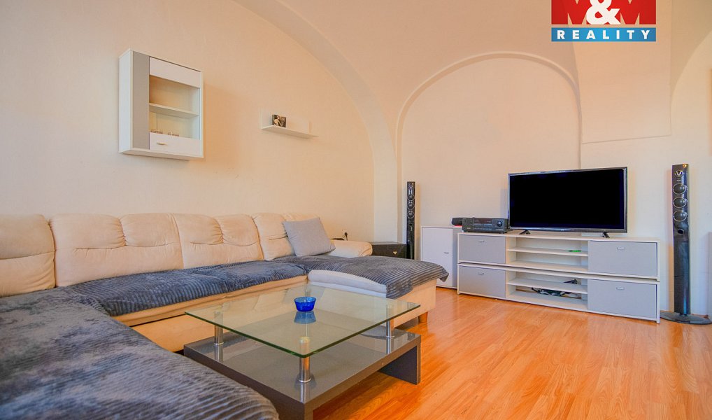 Prodej domu 260 m² s pozemkem 430 m², Radonice – náhled fotky 2