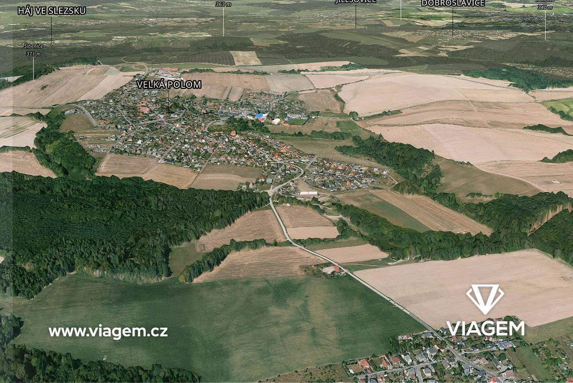 Prodej pole 1 046 m²