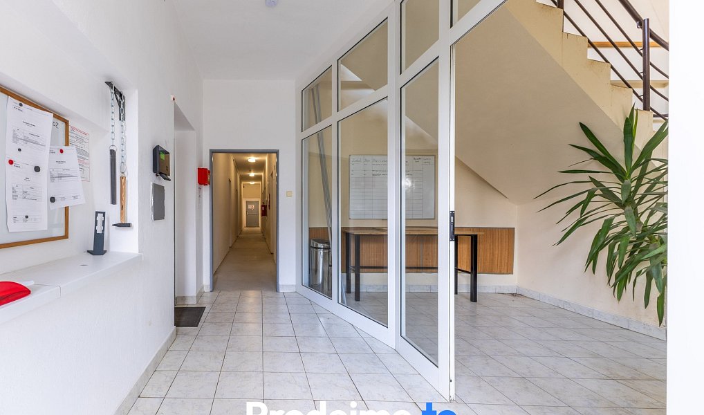 Prodej výrobních prostor 2 856 m², Kojetice – náhled fotky 6