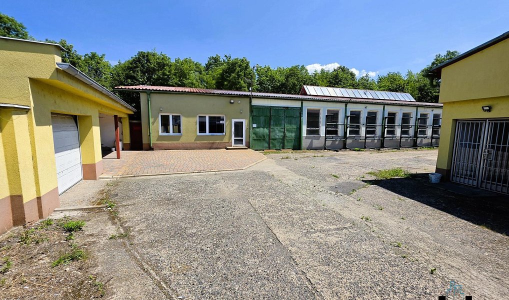 Prodej výrobních prostor 1 965 m², Bílina – fotka 1 z 29