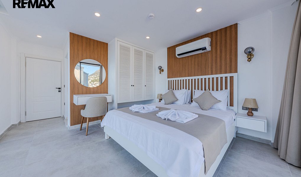 Prodej ubytovacího objektu 1 800 m², Mikulov – náhled fotky 2