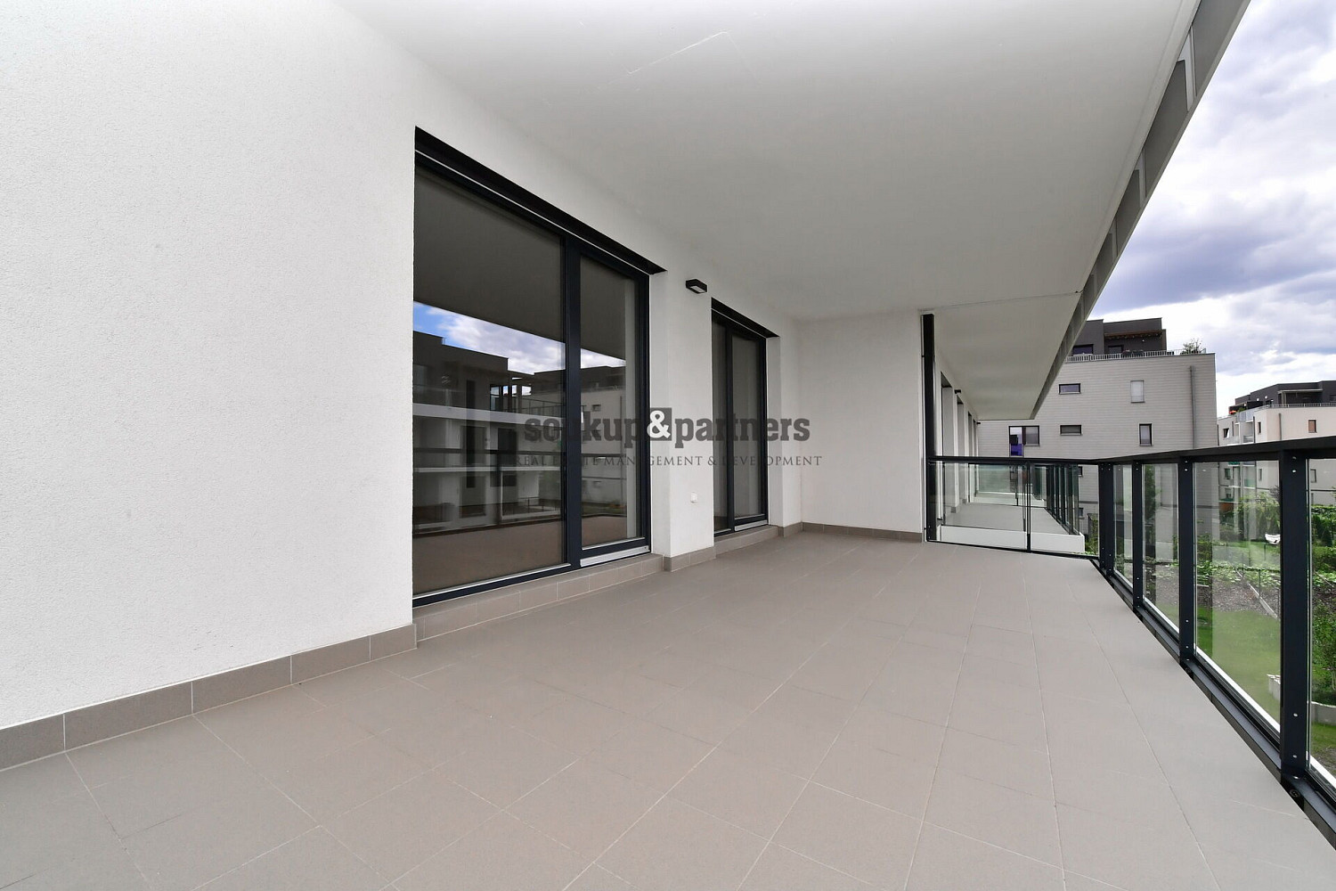 Pronájem bytu 3+kk 117 m² – fotografie 3