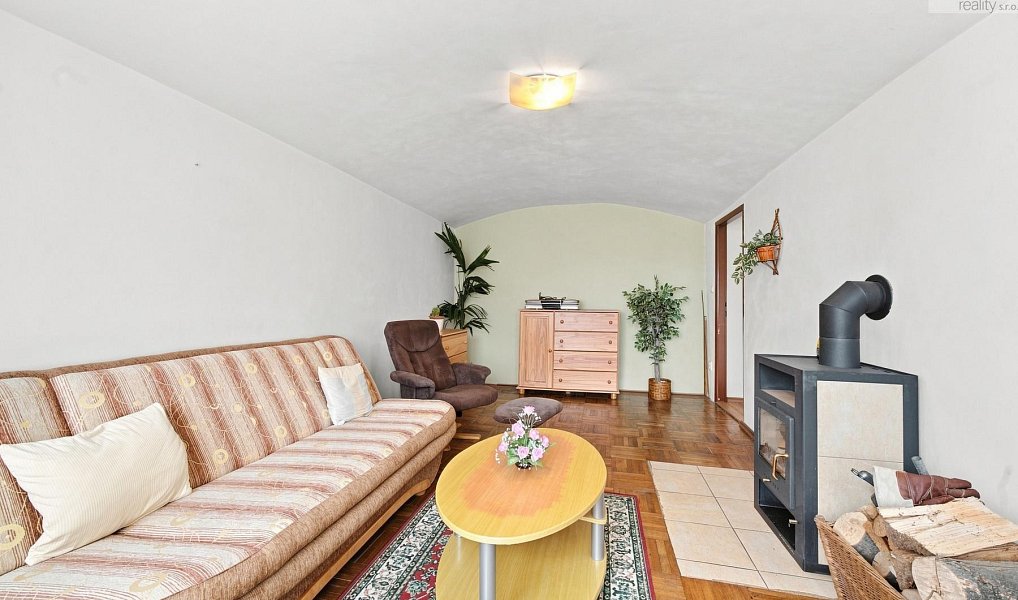 Prodej domu 194 m² s pozemkem 221 m², Jeníkov – náhled fotky 4