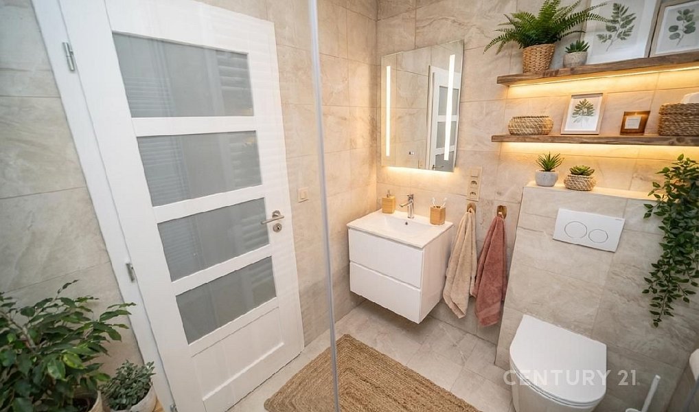 Prodej bytu 1+kk 30 m², Jenišovice – náhled fotky 9