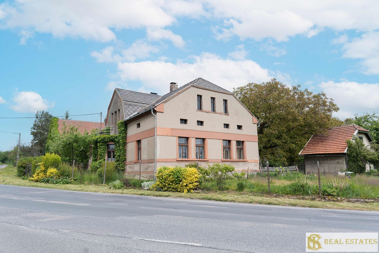 Prodej domu 100 m² s pozemkem 2 020 m² – fotografie 2
