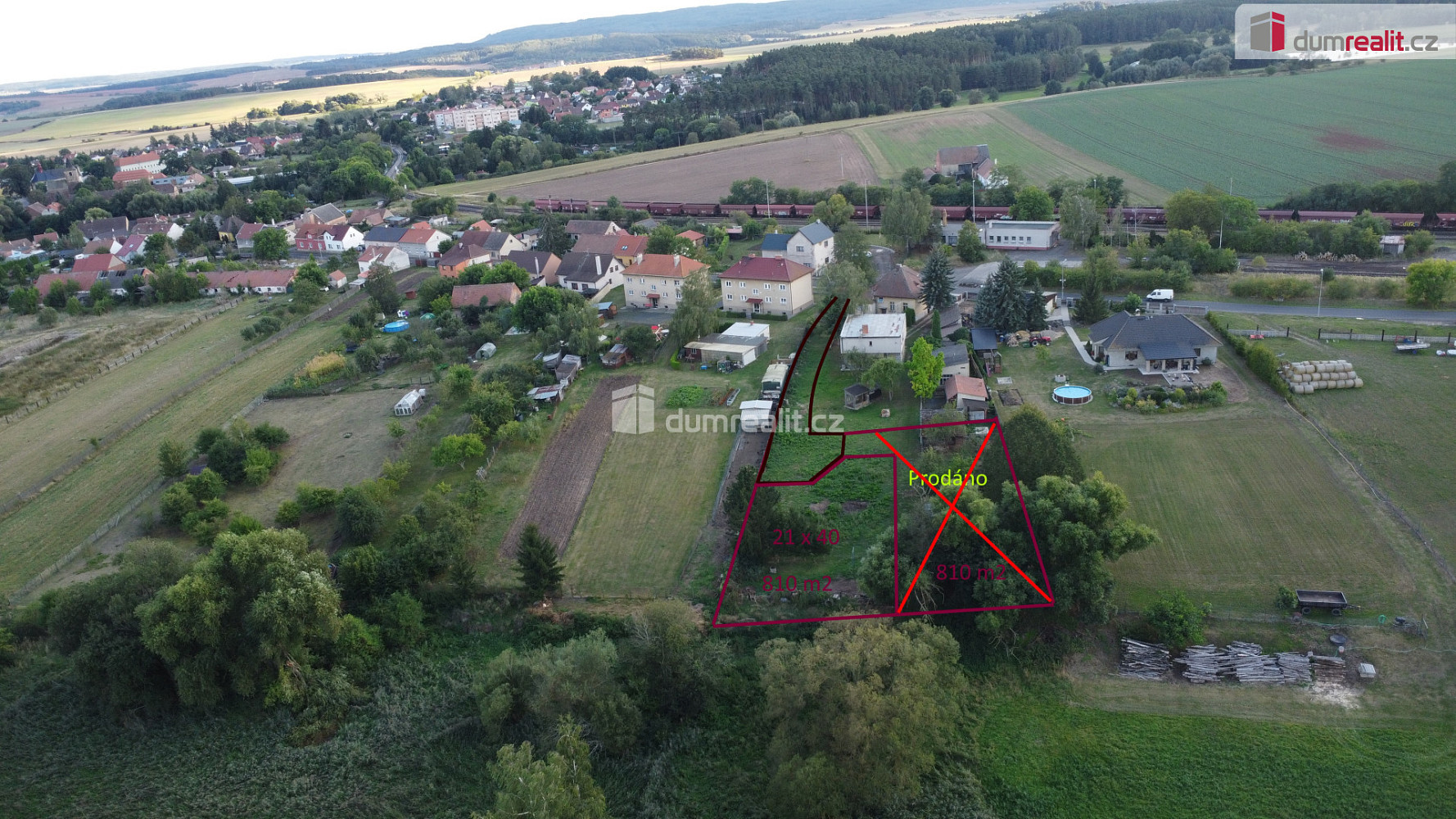 Prodej stavebního pozemku 810 m² – fotografie 4