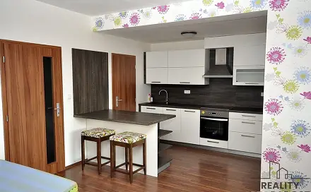 Pronájem bytu 1+kk 51 m², Sokolovská, Olomouc - Klášterní Hradisko