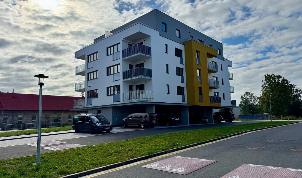Pronájem bytu 2+kk 75 m², Dašice – náhled fotky 13