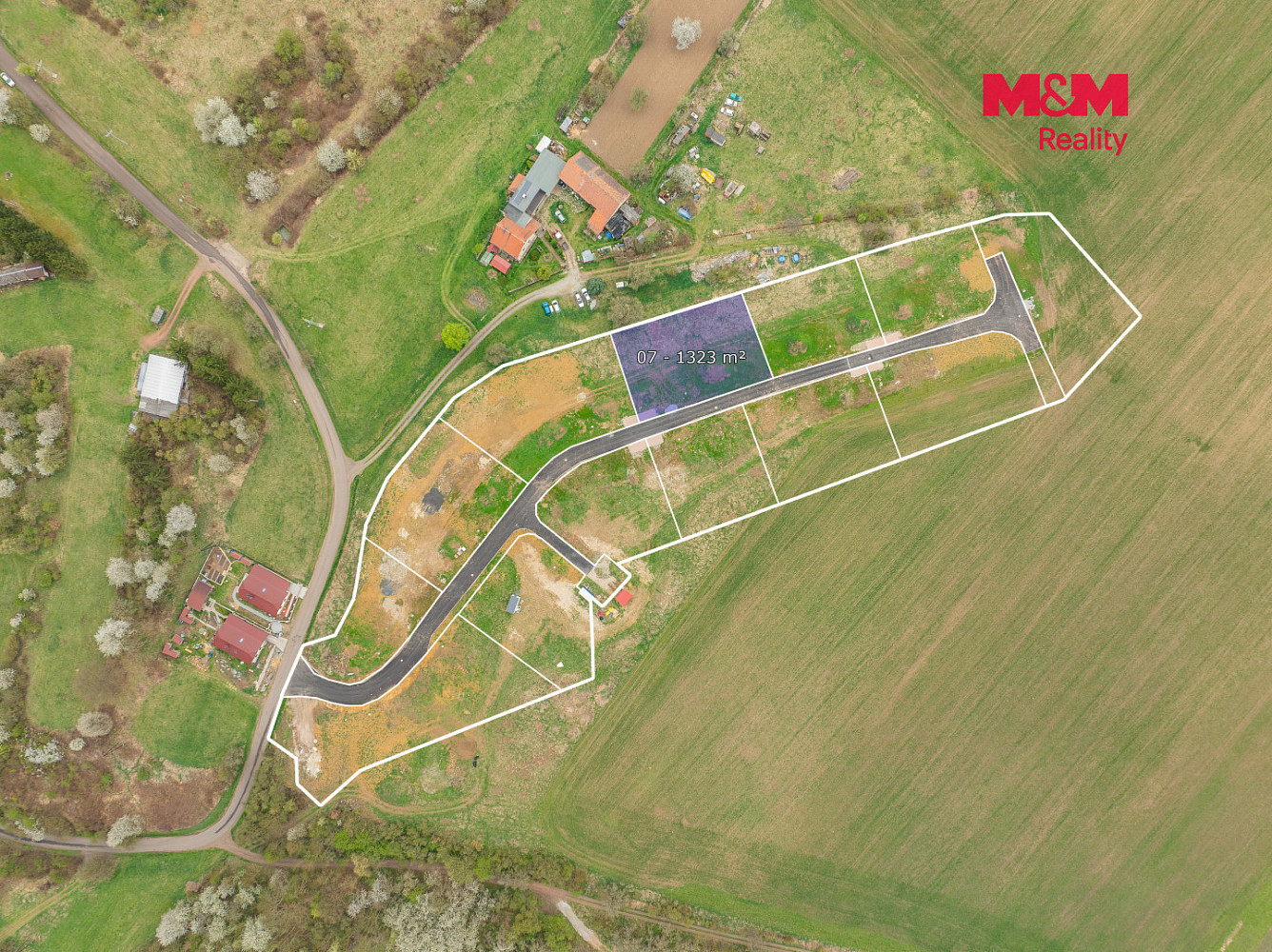 Prodej stavebního pozemku 1 323 m² – fotografie 5