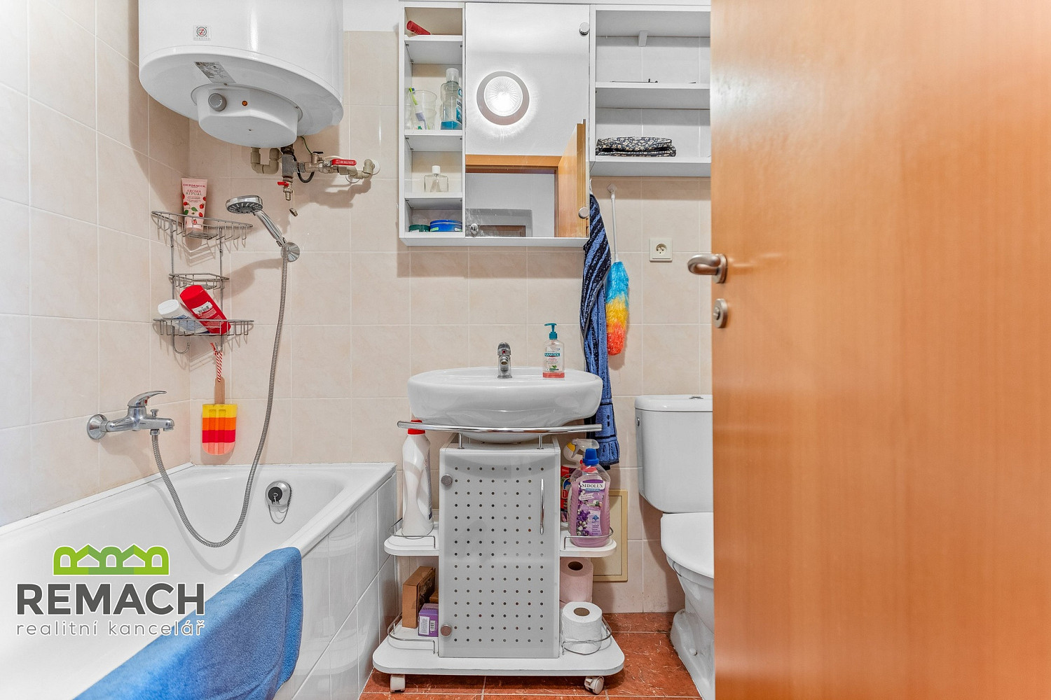 Pronájem bytu 1+1 40 m² – fotografie 4