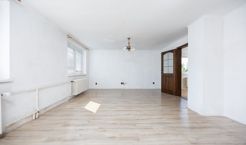 Prodej domu 193 m² s pozemkem 1 302 m², Strančice – náhled fotky 40