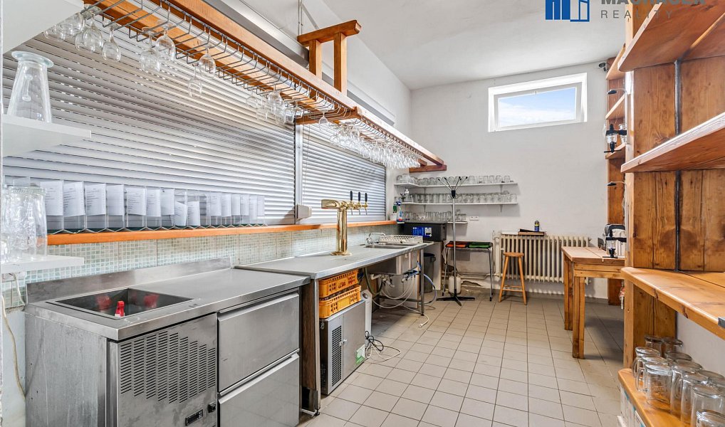 Prodej restaurace 669 m², Duchcov – náhled fotky 12