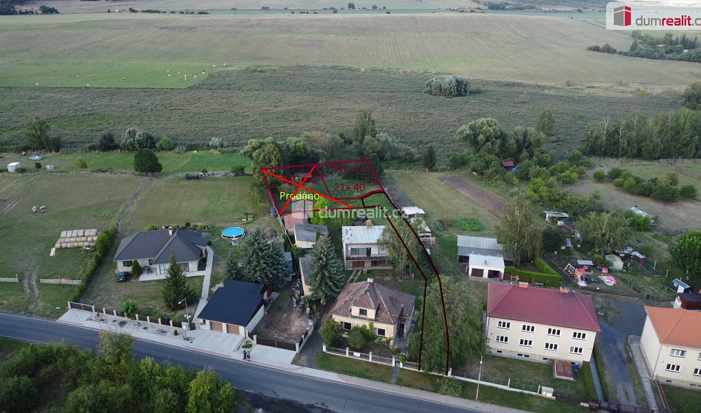 Prodej stavebního pozemku 810 m², Vroutek – náhled fotky 3