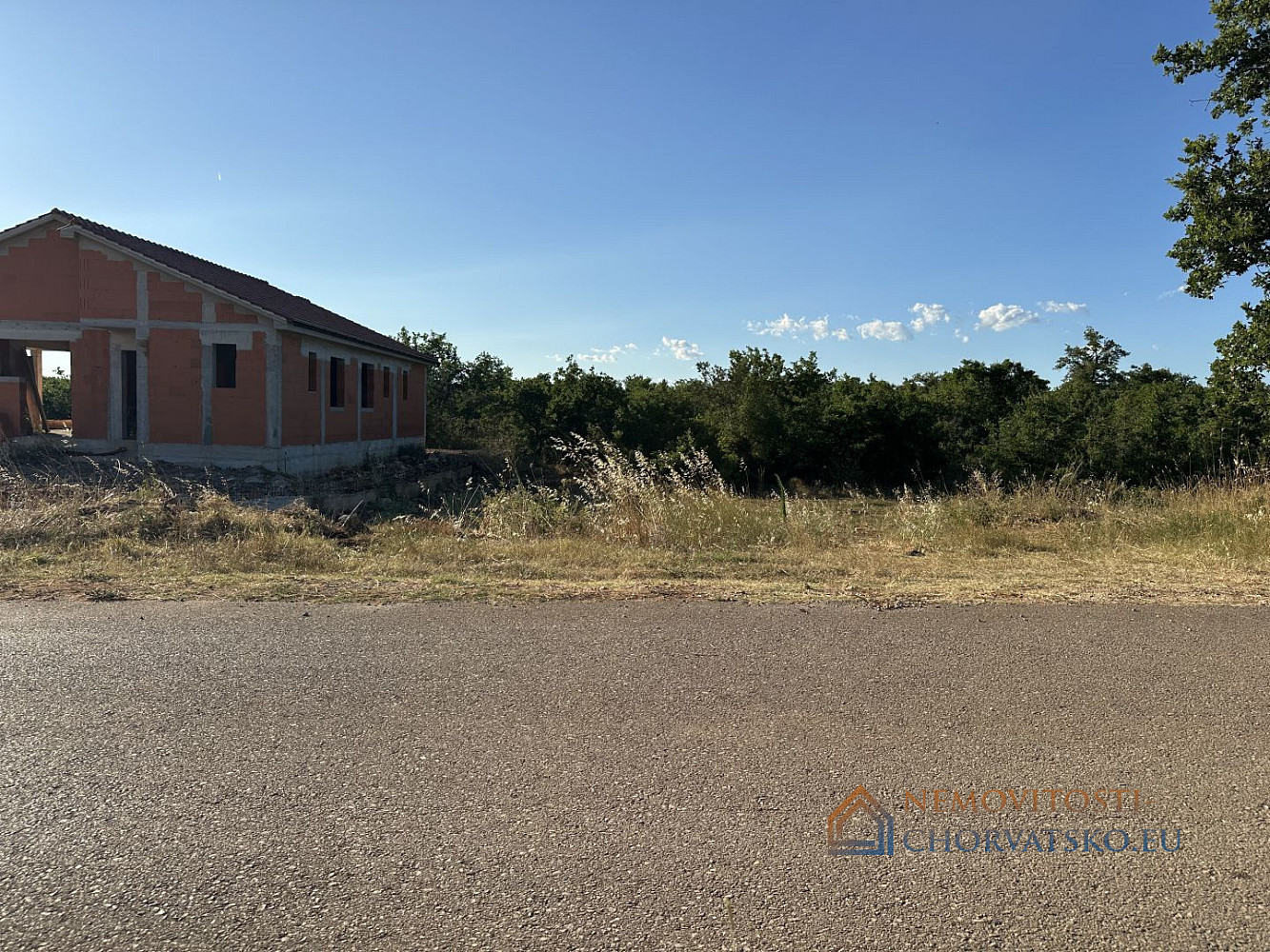 Prodej stavebního pozemku 800 m² - Widok 2
