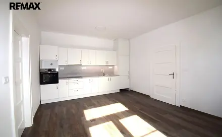 Pronájem bytu 2+kk 64 m², Mírové nám., Písek - Budějovické Předměstí