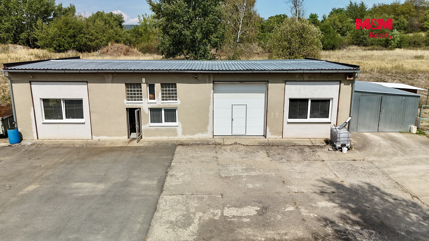 Prodej výrobních prostor 400 m² – fotografie 2
