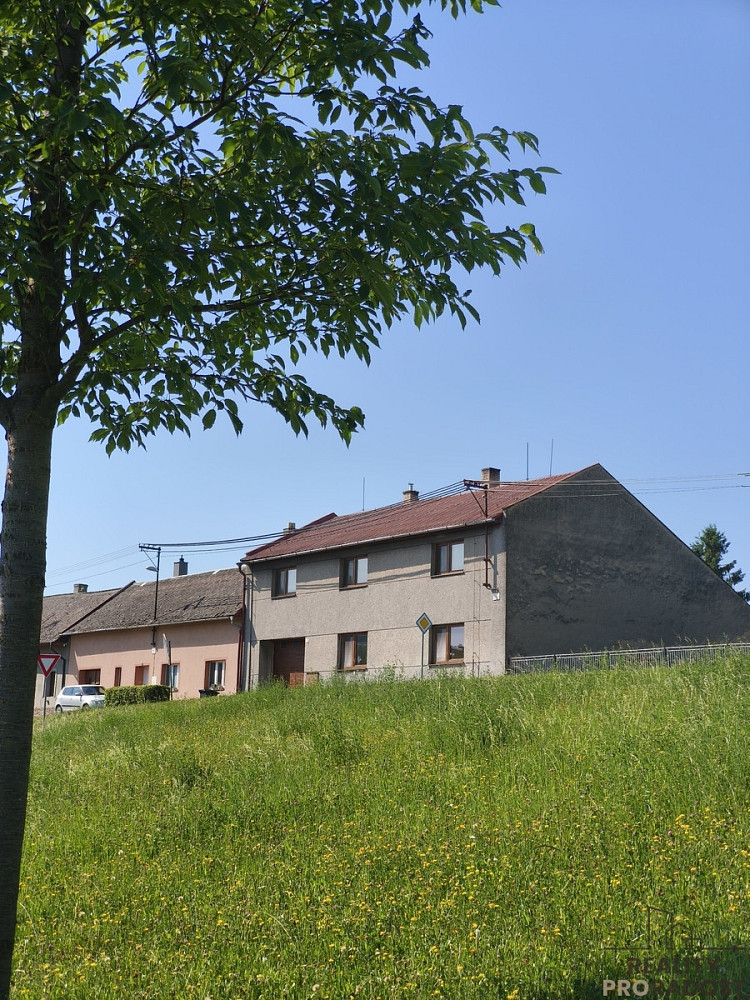 Prodej domu 187 m² s pozemkem 507 m² – fotografie 2