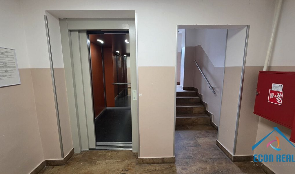 Prodej bytu 3+1 68 m², Praha – náhled fotky 8