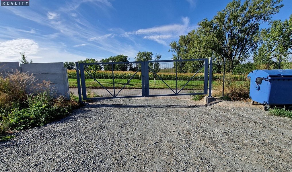 Pronájem pozemku 1 300 m², Olomouc – náhled fotky 3
