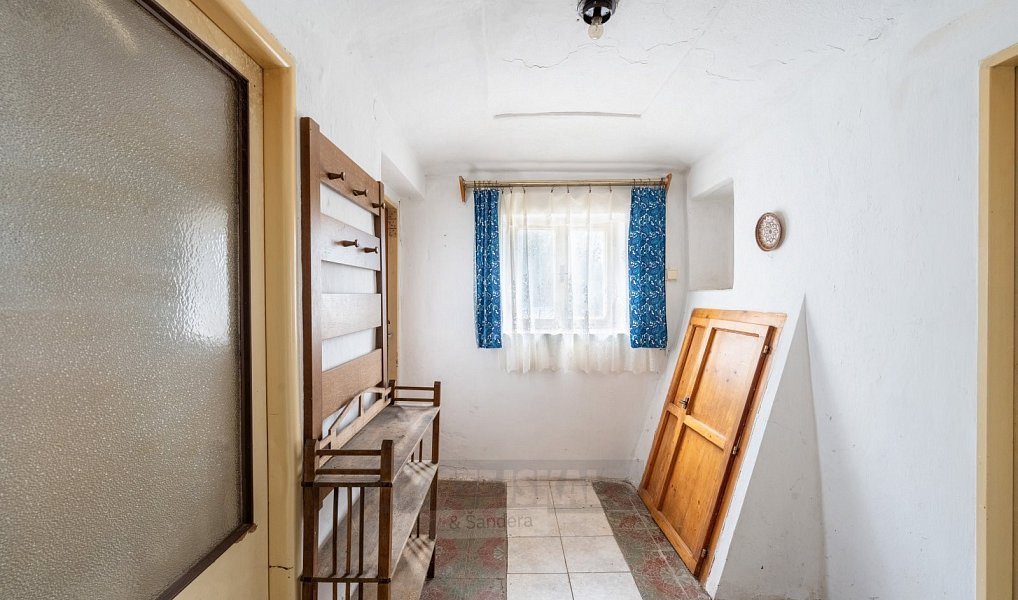 Prodej domu 356 m² s pozemkem 263 m², Malý Bor – náhled fotky 8