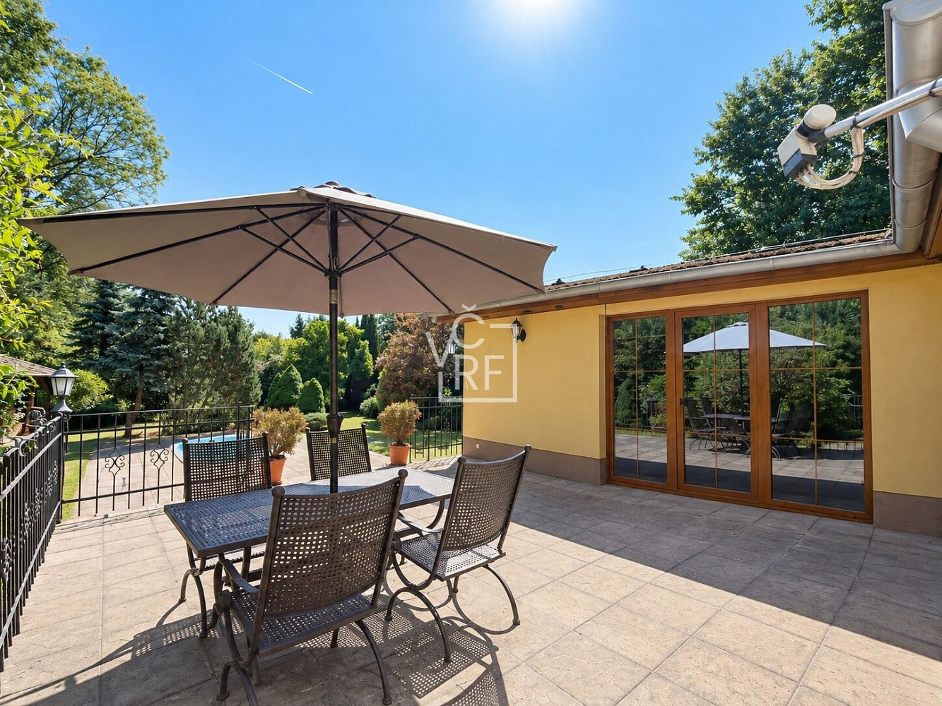 Prodej domu 260 m² s pozemkem 1 754 m²