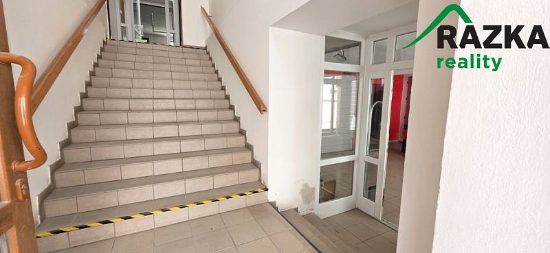 Prodej obchodních prostor 330 m² – fotografie 2