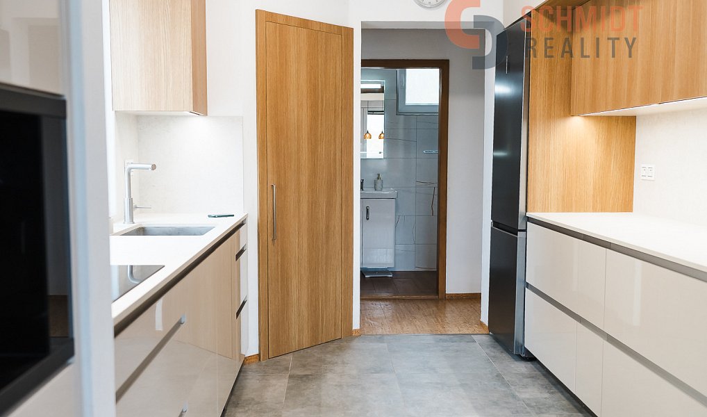 Prodej domu 178 m² s pozemkem 500 m², Strachotín – náhled fotky 2