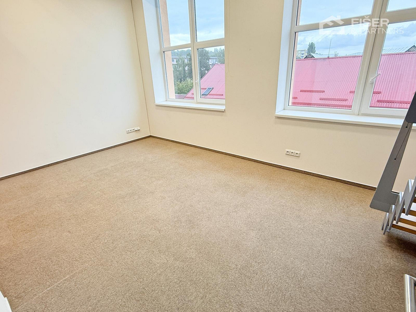 Pronájem kanceláře 46 m² – fotografie 4