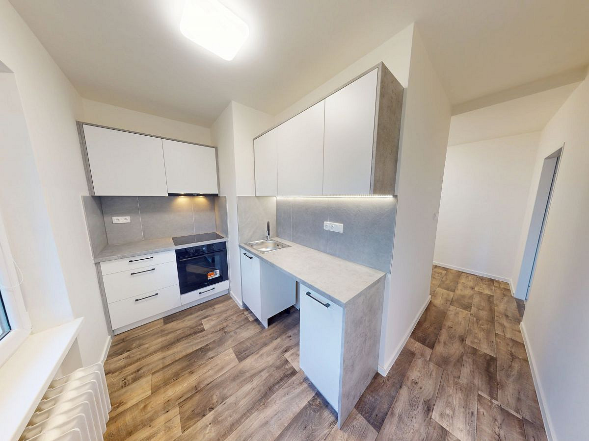 Pronájem bytu 1+1 34 m² – fotografie 2