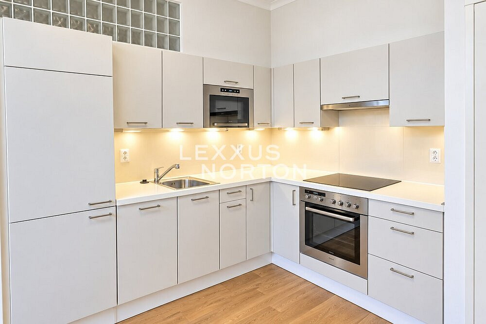Pronájem bytu 2+kk 62 m² – fotografie 3
