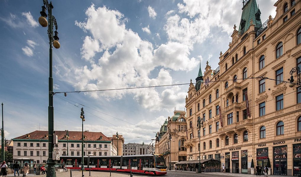 Pronájem bytu 3+kk 181 m², Praha – náhled fotky 16