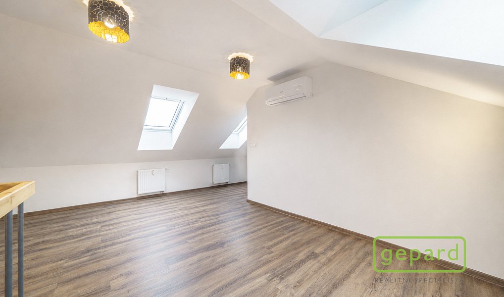 Prodej bytu 3+1 100 m², Karlovy Vary – náhled fotky 16