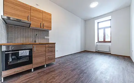 Pronájem bytu 1+kk 30 m²