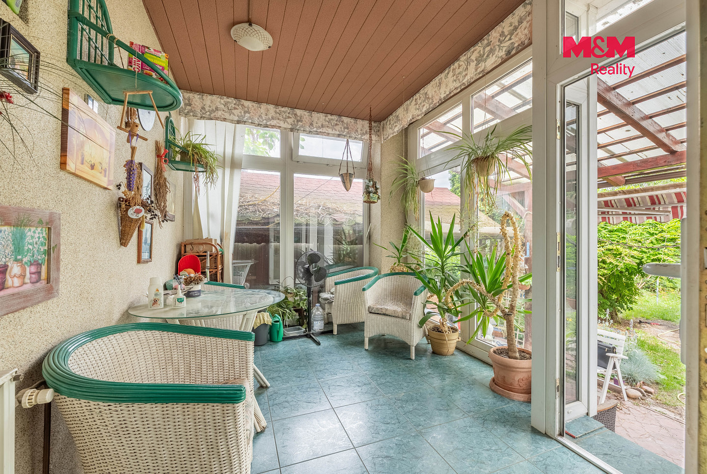 Prodej domu 220 m² s pozemkem 1 023 m² – fotografie 2