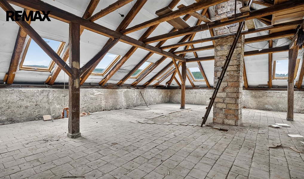 Prodej domu 220 m² s pozemkem 208 m², Bílina – náhled fotky 26