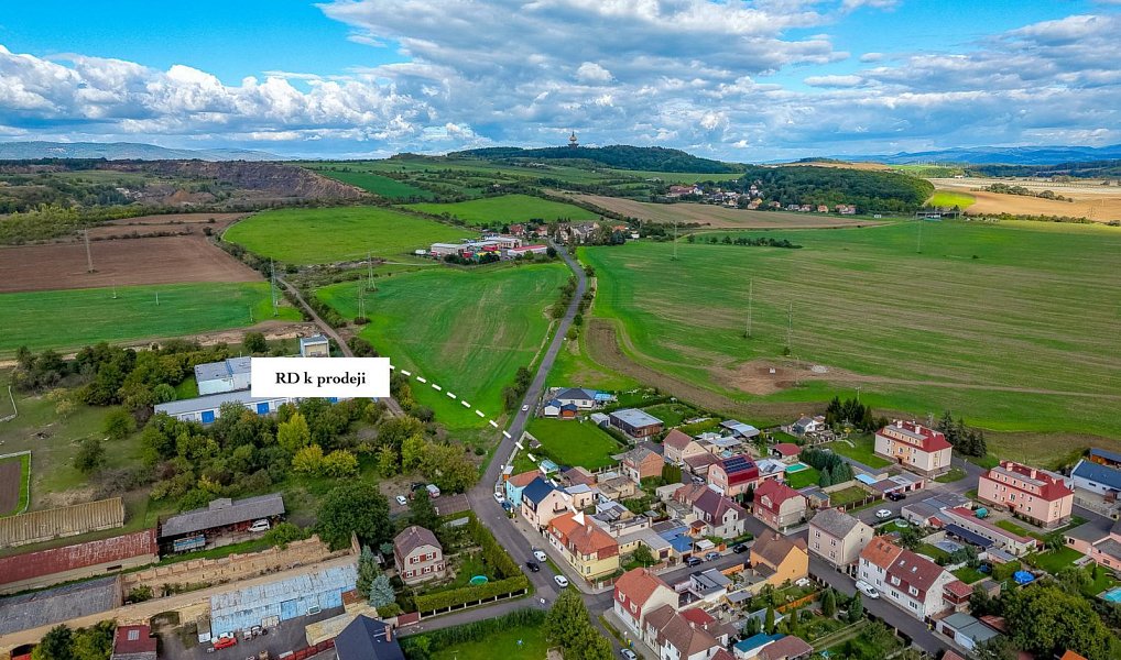 Prodej domu 161 m² s pozemkem 293 m², Zabrušany – náhled fotky 53