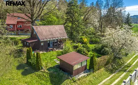 Prodej chaty/chalupy 36 m² s pozemkem 582 m², Neveklov - Mlékovice, okres Benešov
