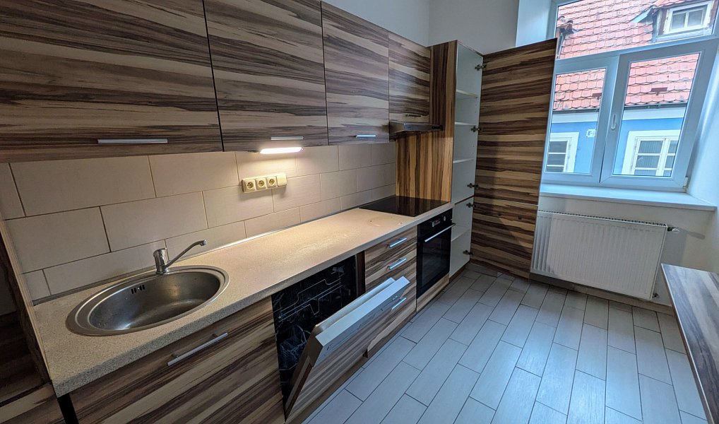 Pronájem bytu 3+1 85 m², Strakonice – náhled fotky 8