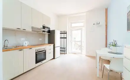 Pronájem bytu 1+kk 30 m²