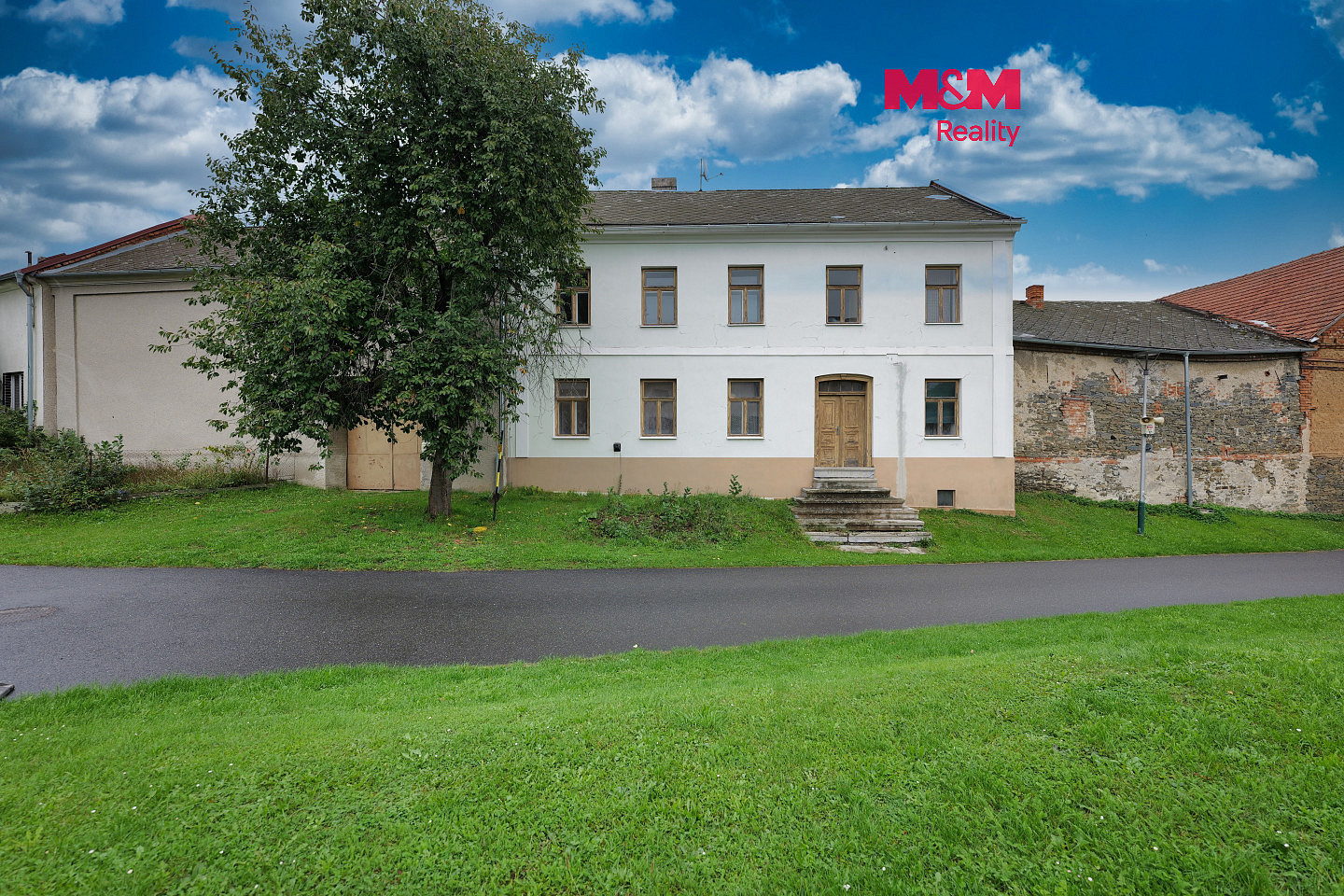 Prodej domu 143 m² s pozemkem 1 153 m²