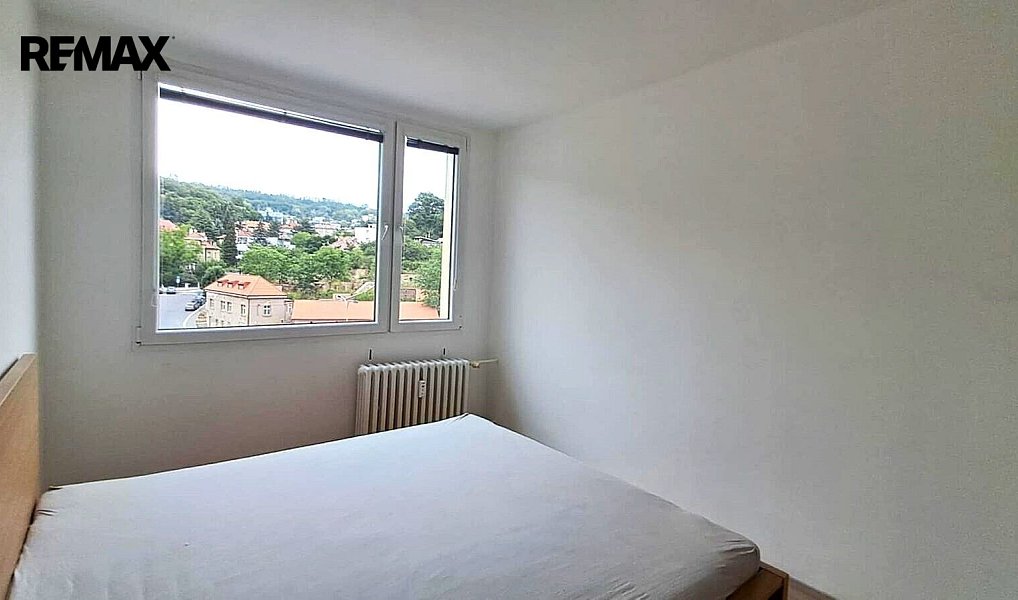 Pronájem bytu 3+1 76 m², Praha – náhled fotky 13