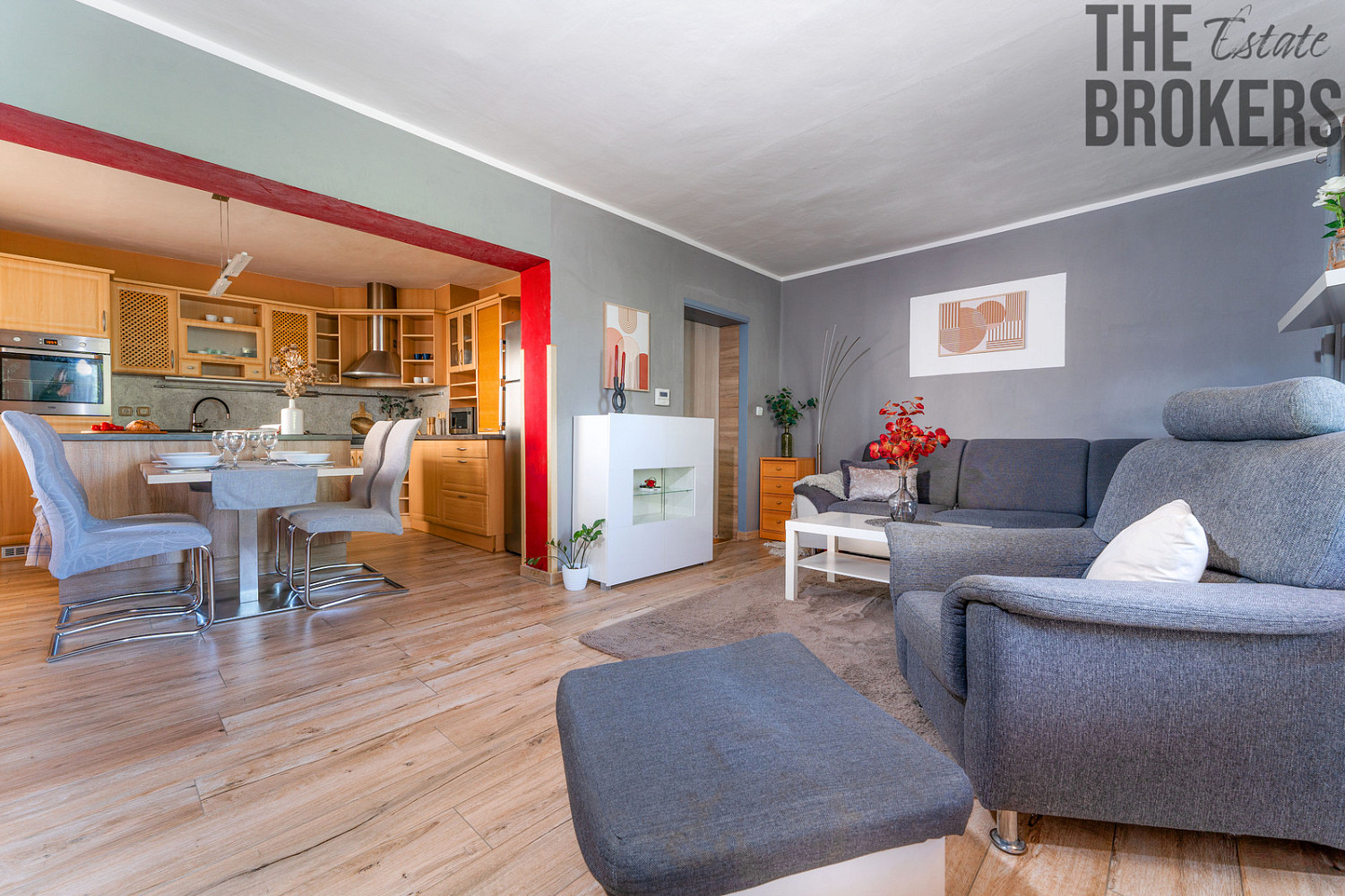 Prodej domu 187 m² s pozemkem 819 m² – pohled 4