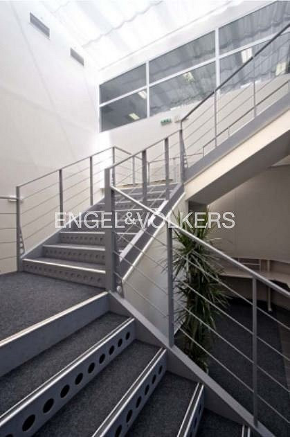 Pronájem skladovacích prostor 618 m² – fotografie 4
