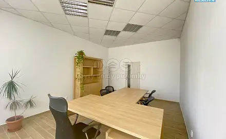 Pronájem kanceláře 22 m², Hlubčická, Krnov - Pod Bezručovým vrchem, okres Bruntál