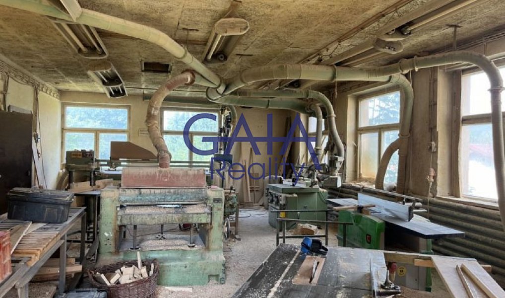 Prodej výrobních prostor 645 m², Staré Město – náhled fotky 4