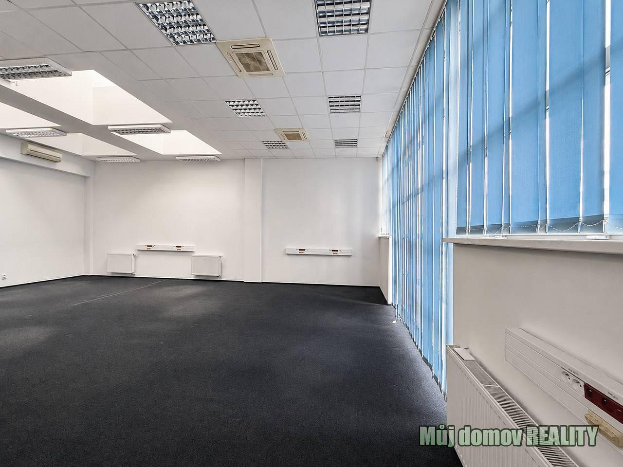 Pronájem kanceláře 75 m² – fotografie 4