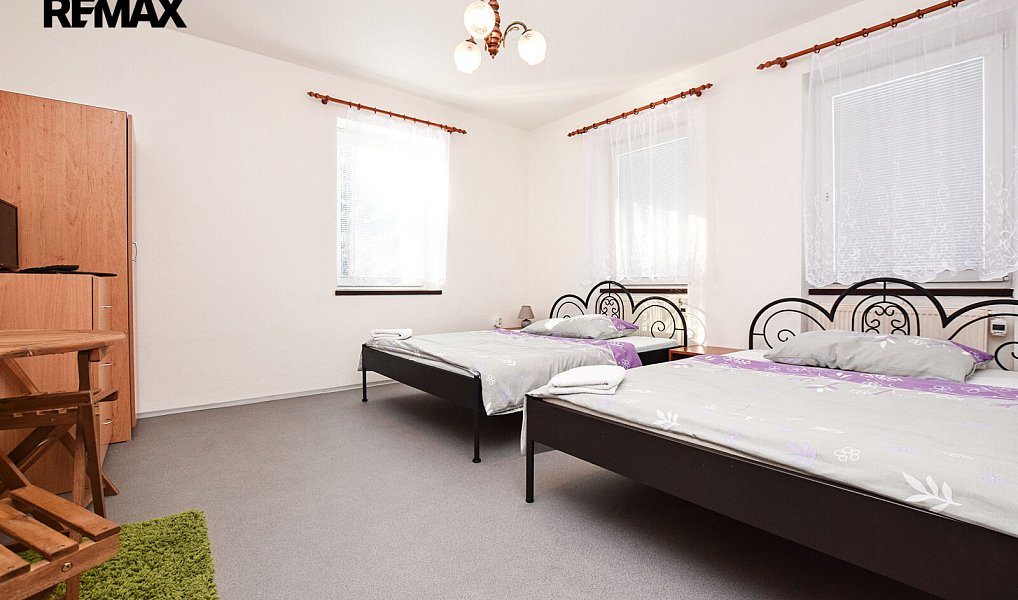 Prodej ubytovacího objektu 644 m², Kovářská – náhled fotky 16