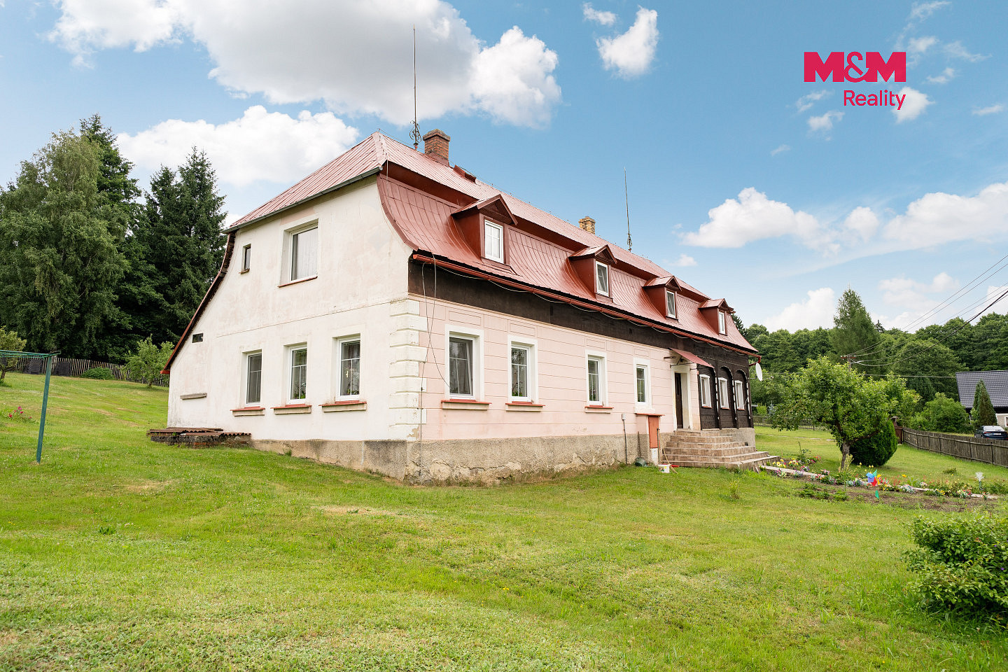 Prodej ubytovacího objektu 280 m² – fotografie 4