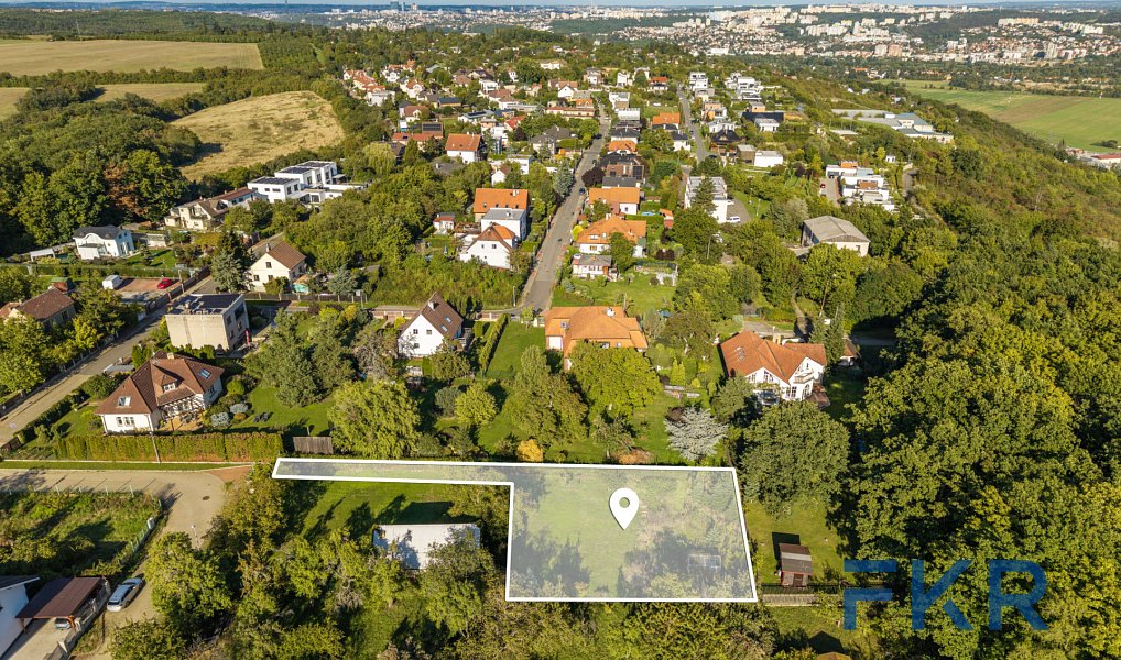 Prodej stavebního pozemku 886 m², Praha – náhled fotky 10