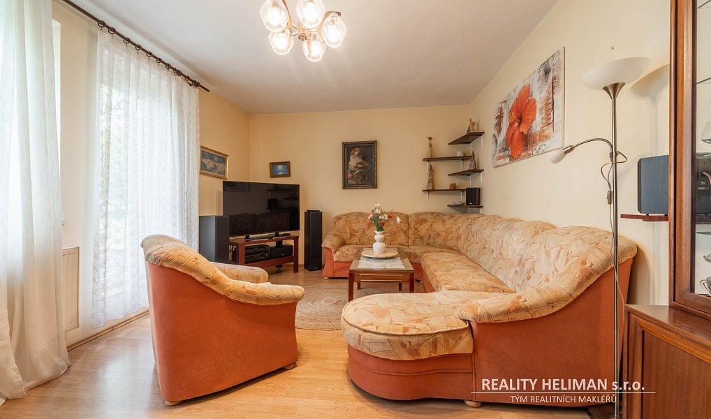Prodej domu 154 m² s pozemkem 1 844 m², Jenštejn – náhled fotky 3